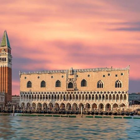 San Marco - Elegante Domus Apartman Velence Kültér fotó